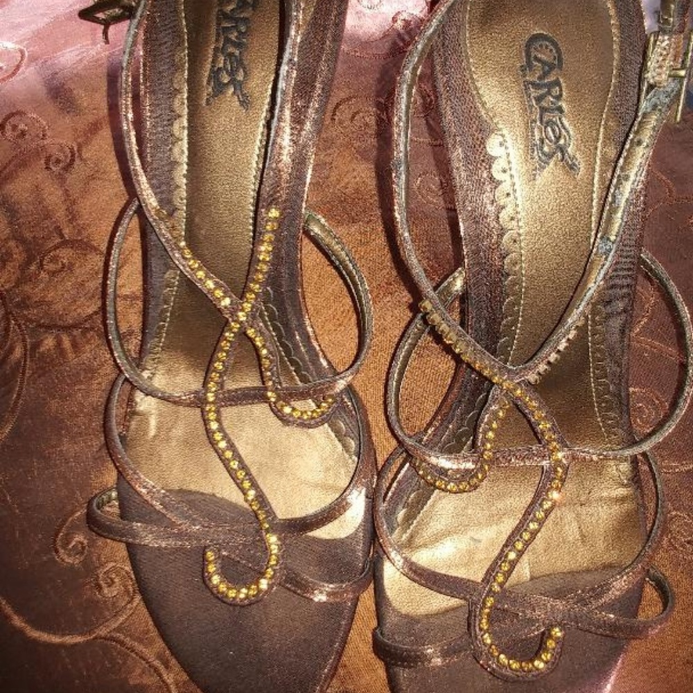 Carles Brazil - Copper Heels